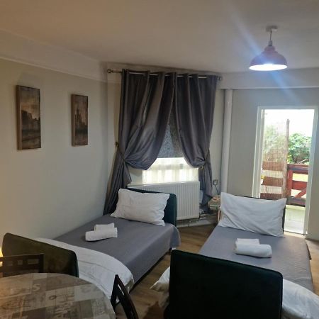 Gloucester Gardens Лондон Екстер'єр фото